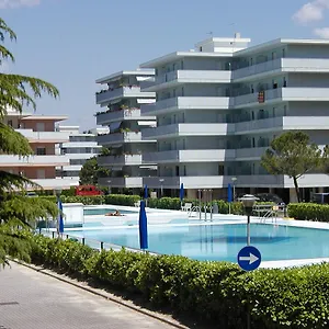 Appartamento Valbella Con Piscina, Bibione