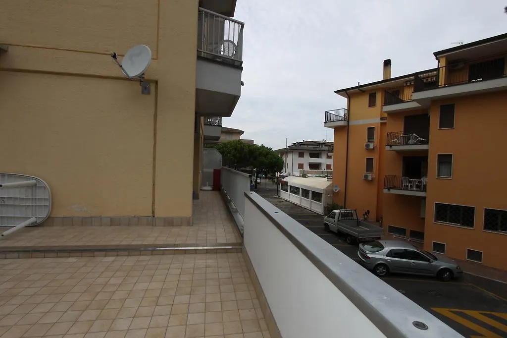 Residences La Rustica & Elite Eraclea Mare Lägenhet
